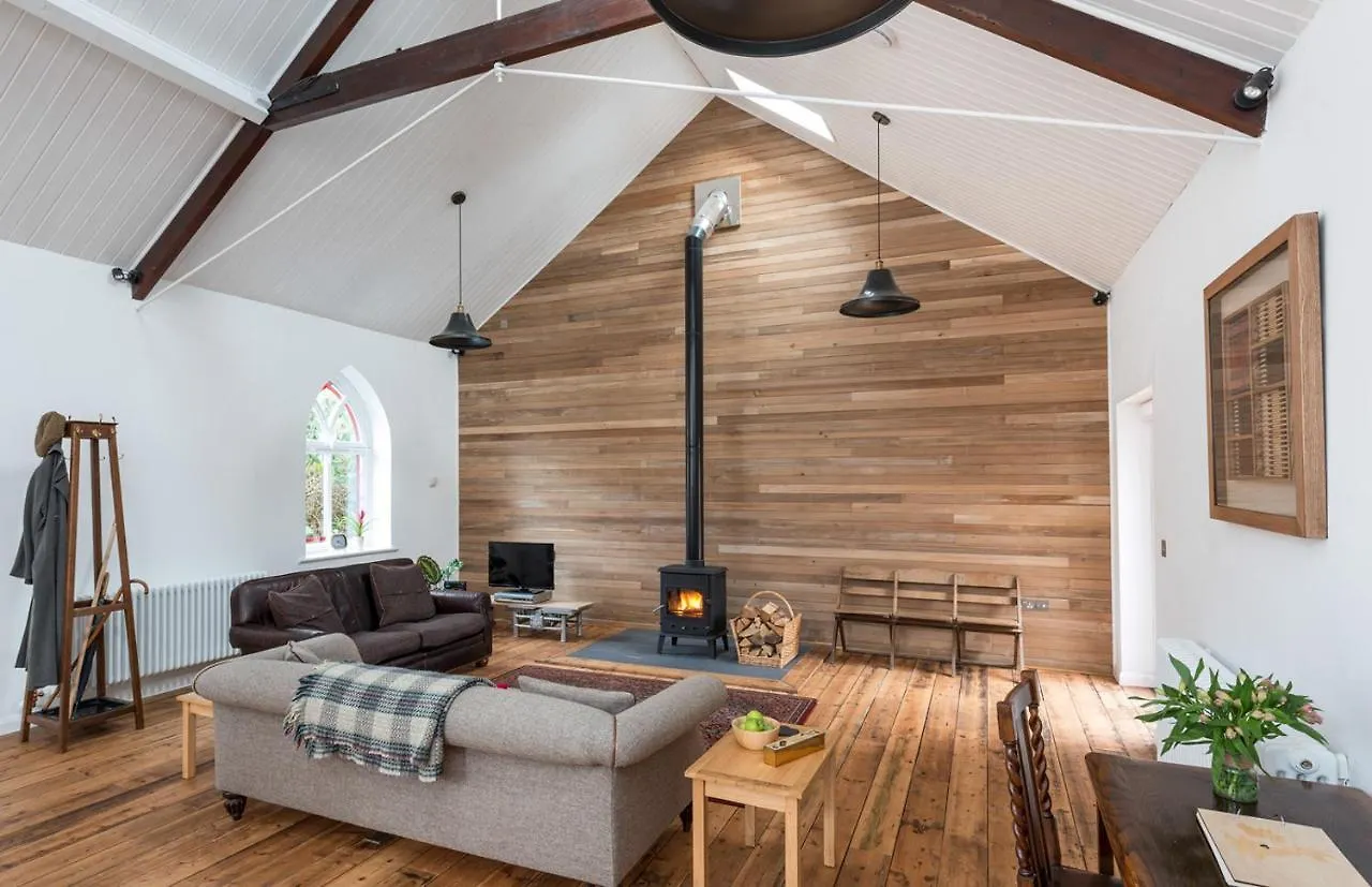Chester'S Only Tin Chapel - Unique, Spacious 2 Bedrooms, Garden And Free Parking 0*, Chester