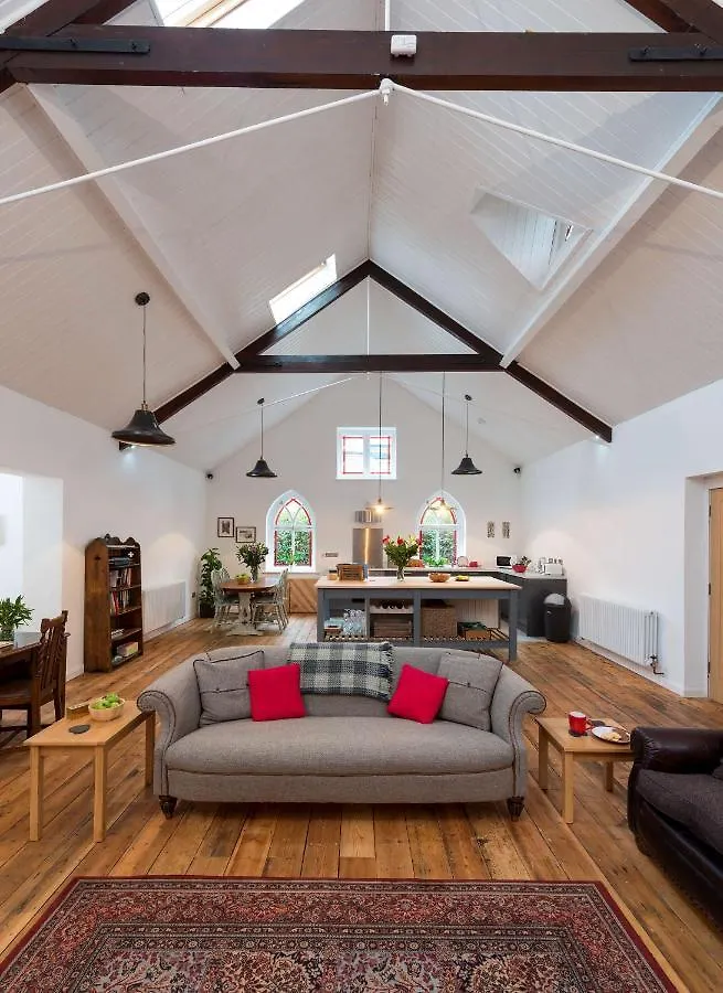 Chester'S Only Tin Chapel - Unique, Spacious 2 Bedrooms, Garden And Free Parking United Kingdom